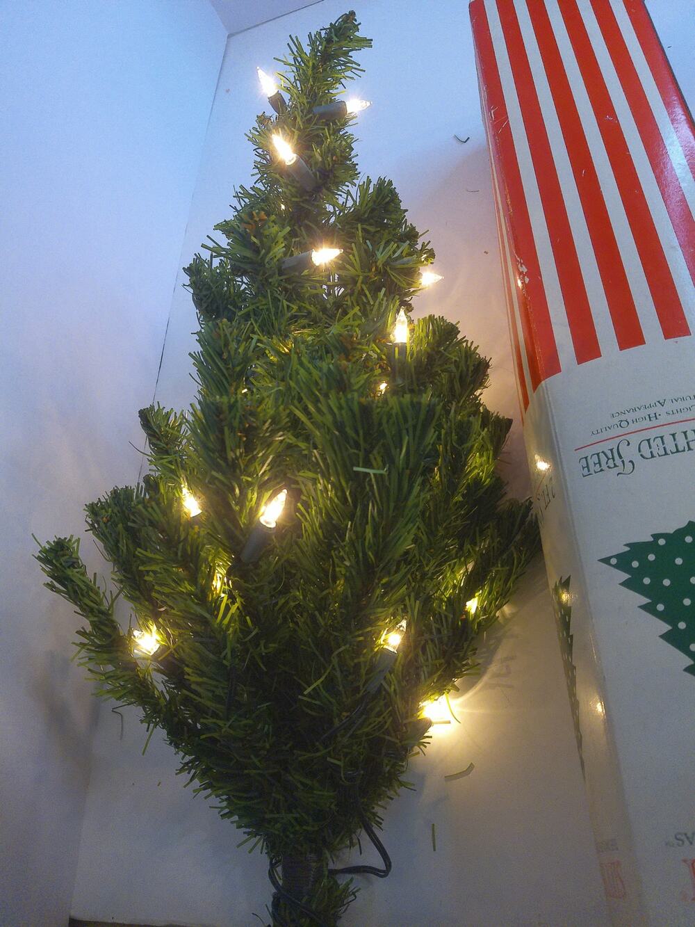 Vintage Silvestri Christmas Tree 2 Foot Lighted White Lights 24 Inches READ